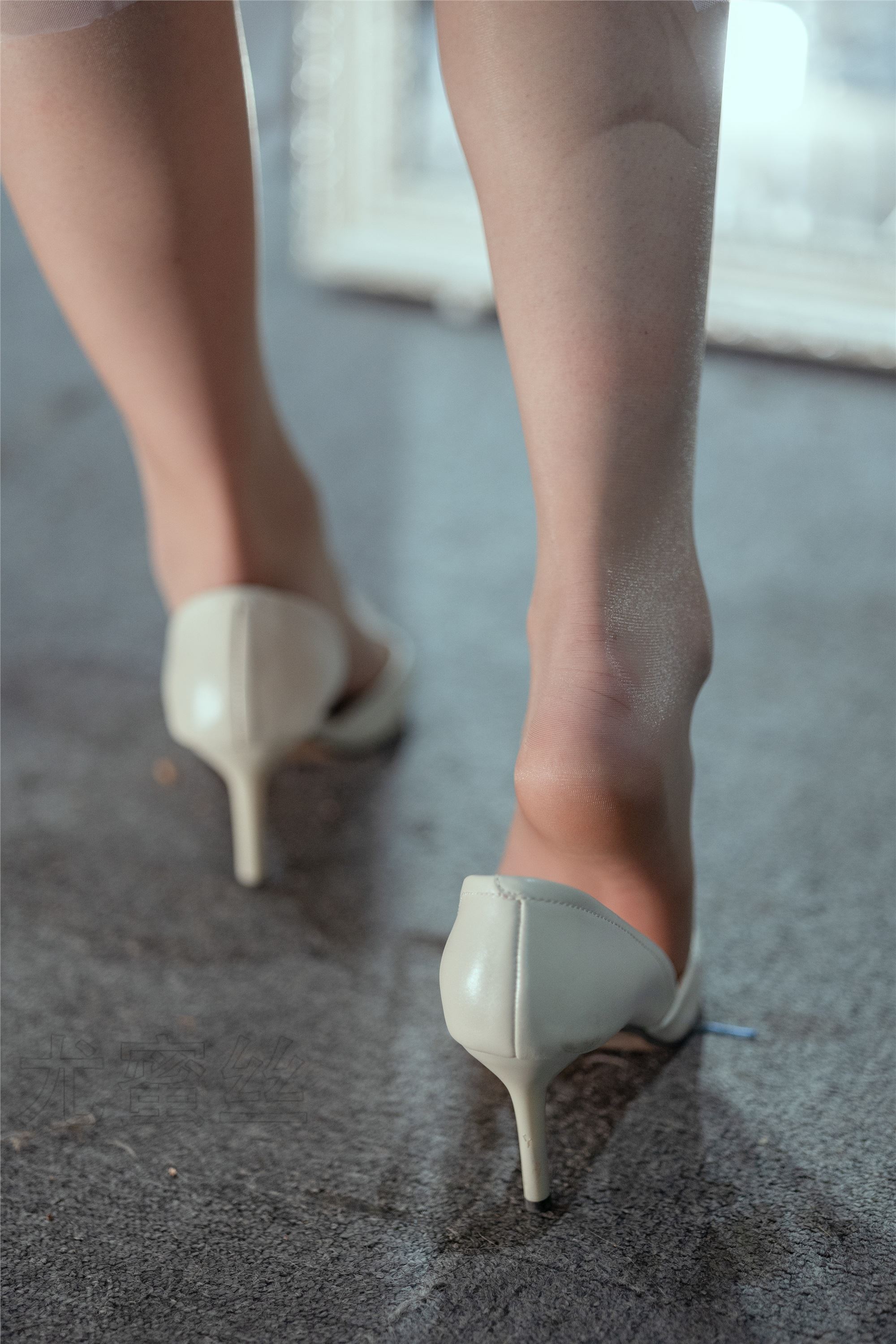 尤蜜丝 穿搭写真 NO.056